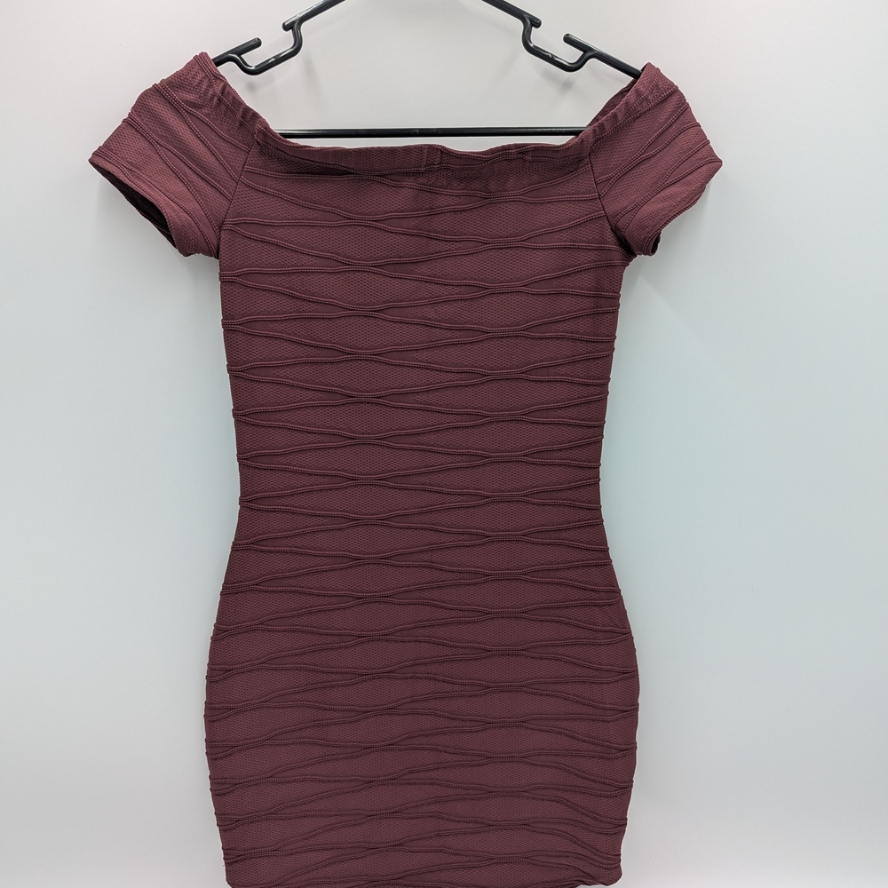 Windsor Eyes On Me Off-Shoulder Mini Bodycon Dress Plum Small grunge party chic